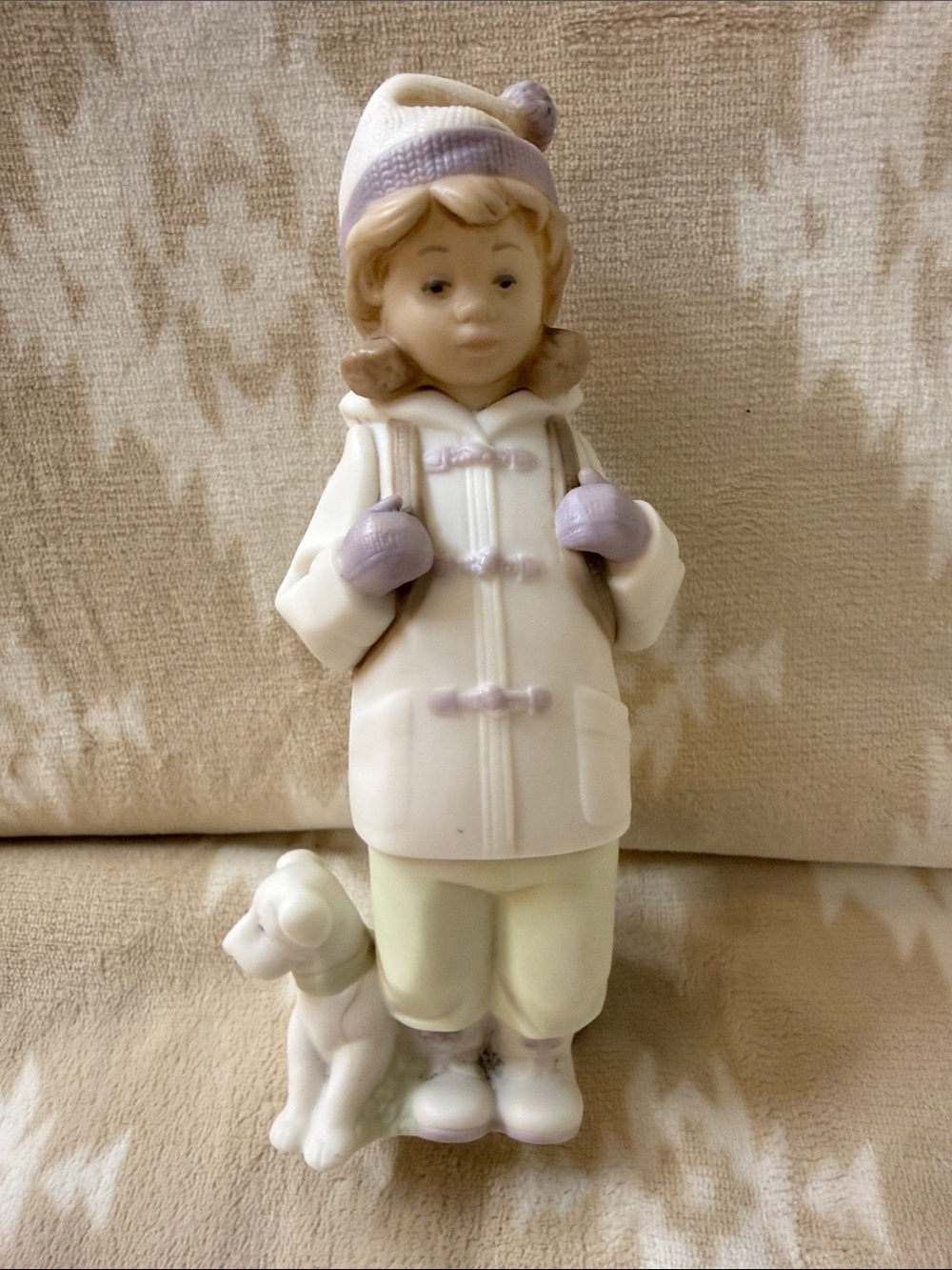 Lladro Golden Memories "Friend in Tow" (or "Traveling Girl")